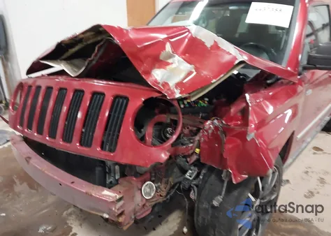 2010 Jeep Patriot Sport из США, поврежденный, VIN 1J4NF1GB5AD666065